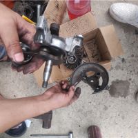 上海浦東割草機(jī)維修，現(xiàn)場歐瑪/三菱TU43割草機(jī)維修，立等可取